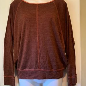 Prana flowy yoga top